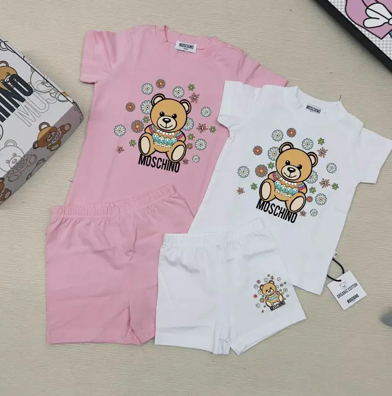 Moschino sz73-100 82